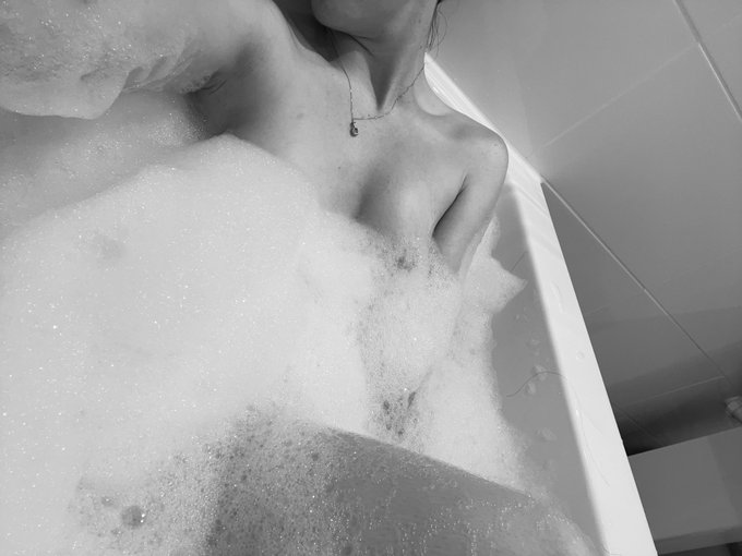 Come join me in the bath before it gets cold https://t.co/PscFqgklrd<a href="/tag/pornhub"class="tags"><span>#pornhub</span></a><a href="/tag/nsfw"class="tags"><span>#nsfw</span></a><a href="/tag/onlyfans"class="tags"><span>#onlyfans</span></a><a href="/tag/contentcreator"class="tags"><span>#contentcreator</span></a><a href="/tag/sellingcontent"class="tags"><span>#sellingcontent</span></a>