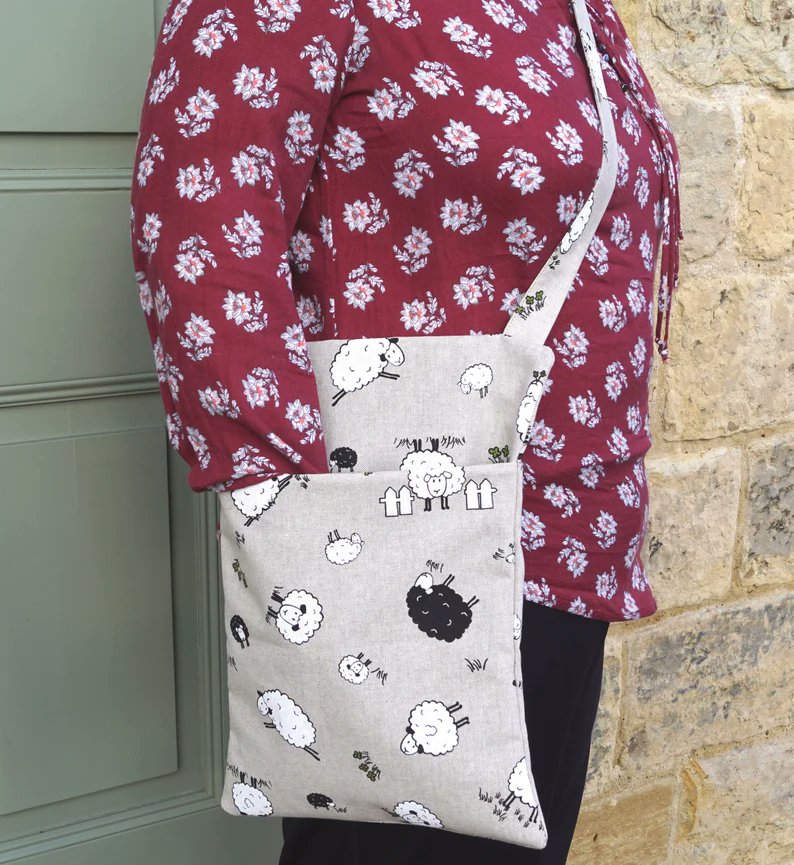 TykesBoutique's tweet photo. Fully lined over the shoulder #sheep peg bags are available from tykesboutique #handmade in #Yorkshire #SheepInTheCity https://t.co/PUaKhPa5Ch https://t.co/4xPTCK80AT