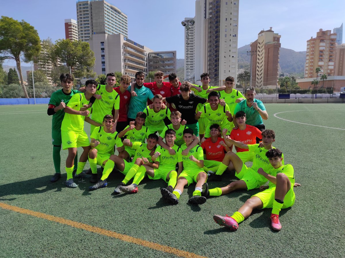 Joan (@joanvidal01) on Twitter photo Primeros +3 en una liga que nos ha demostrado que hay que sudar cada punto
At Benidorm 1- <a href="/CFIntercity/">๐๐ ๐๐ก๐ง๐๐ฅ๐๐๐ง๐ฌ</a> Juvenil B 2 Primeros +3 en una liga que nos ha demostrado que hay que sudar cada punto
At Benidorm 1- <a href="/CFIntercity/">๐๐ ๐๐ก๐ง๐๐ฅ๐๐๐ง๐ฌ</a> Juvenil B 2