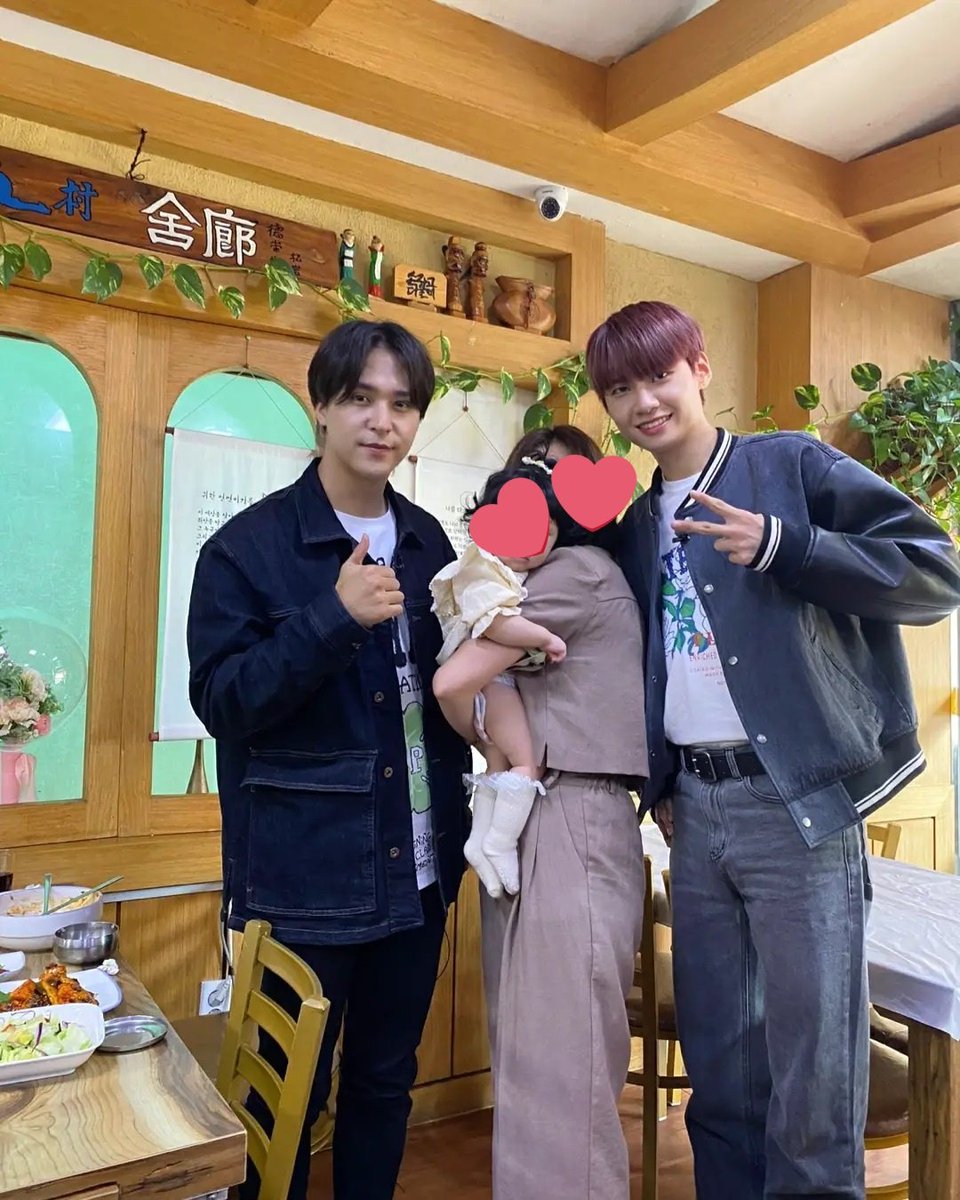 68waist's tweet photo. 진혁이 촬영목격사진💙
스케쥴 하고 있구나( ˘ ³˘) 머리 OKㅎㅎ
#이진혁 #LEEJINHYUK
📌https://t.co/jG7x8MDjwy https://t.co/ieI6cdt2yh