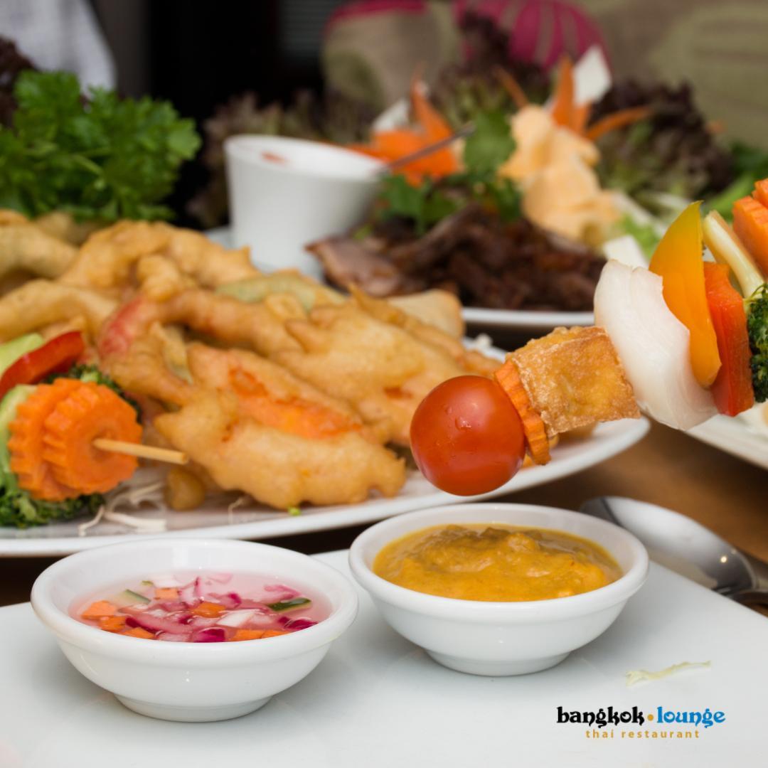 Our award-winning chefs adore experimenting with different ingredients and sauces to ensure that everything that ends up on your plate is bursting with flavour 😍

Call us at 01582 461282 or 01582 469383 to book your table!