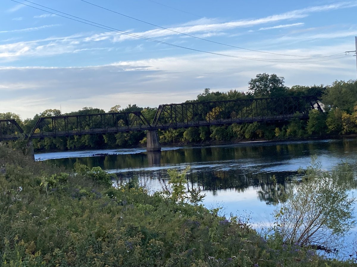 TeamRickandIlsa's tweet photo. After a year of virtuals, here we are! The marathoners started at 7 and marathon relay at 7:05. Half marathon start is 15 minutes away. 5K starts at 9:15. Welcome back, in person edition of the Eau Claire Marathon! We missed you. #runEC https://t.co/AW5hm7Ag1m