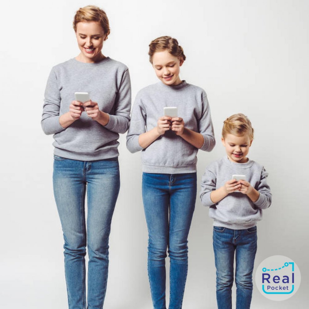 the_real_pocket's tweet photo. Mothers and daughters everywhere all experience the same problem when it comes to their jeans. No #functionalpockets. Celebrate #DaughtersDay with your girl and purchase a #RealPocket or two for the both of you! Get yours here ---> https://t.co/BWT87VctAN https://t.co/gMcnucMC34