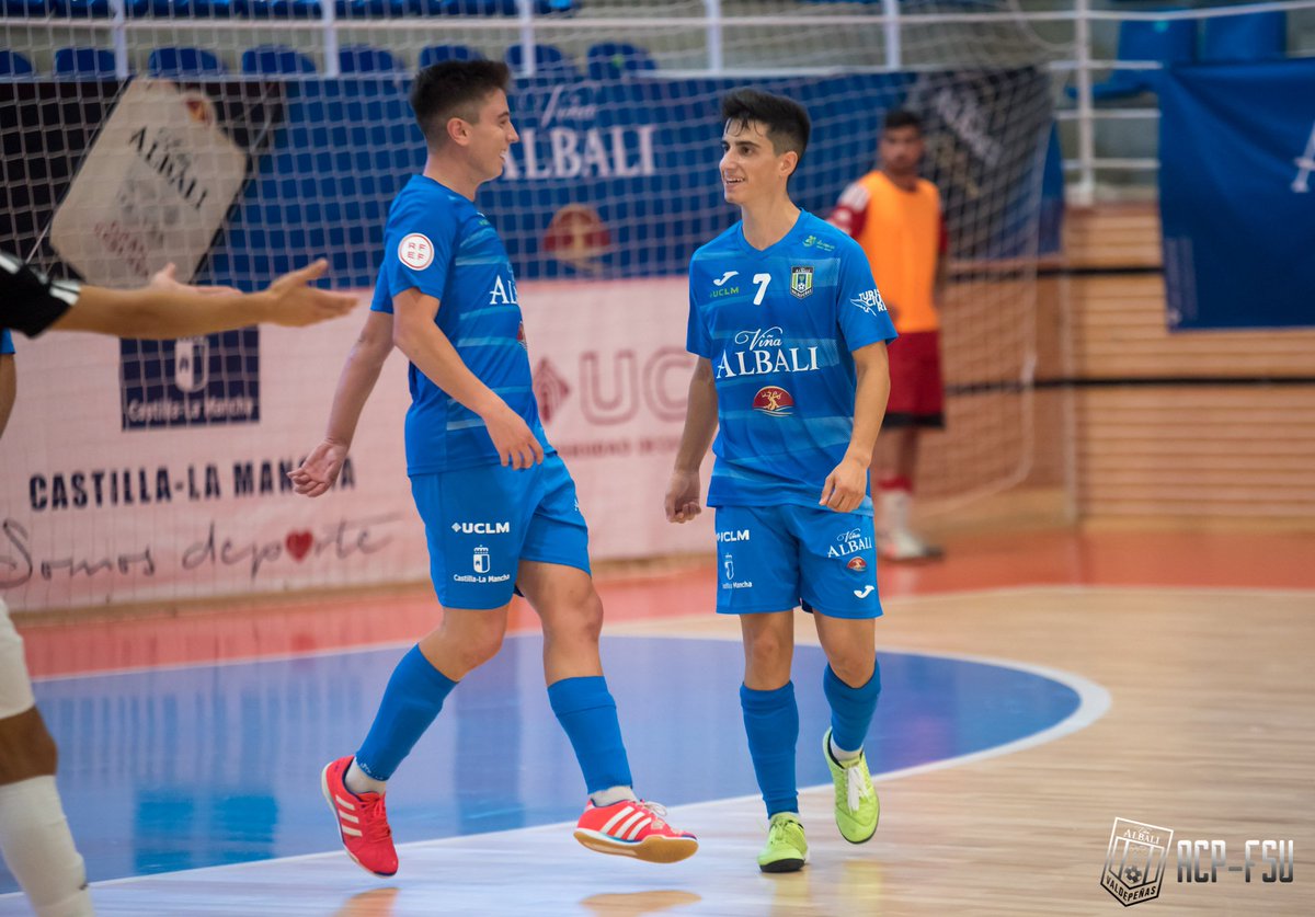 VinaAlbaliFS's tweet photo. |FOTOGALERÍA| 🔵

📸 @aurecape

@VinaAlbaliFS 5-3 @AT_ALMONACID

#ViñaAlbaliValdepeñas #ViñaAlbaliEsUnMatch #BaseAzulona  #3aDivision https://t.co/lw3exv1Zlf