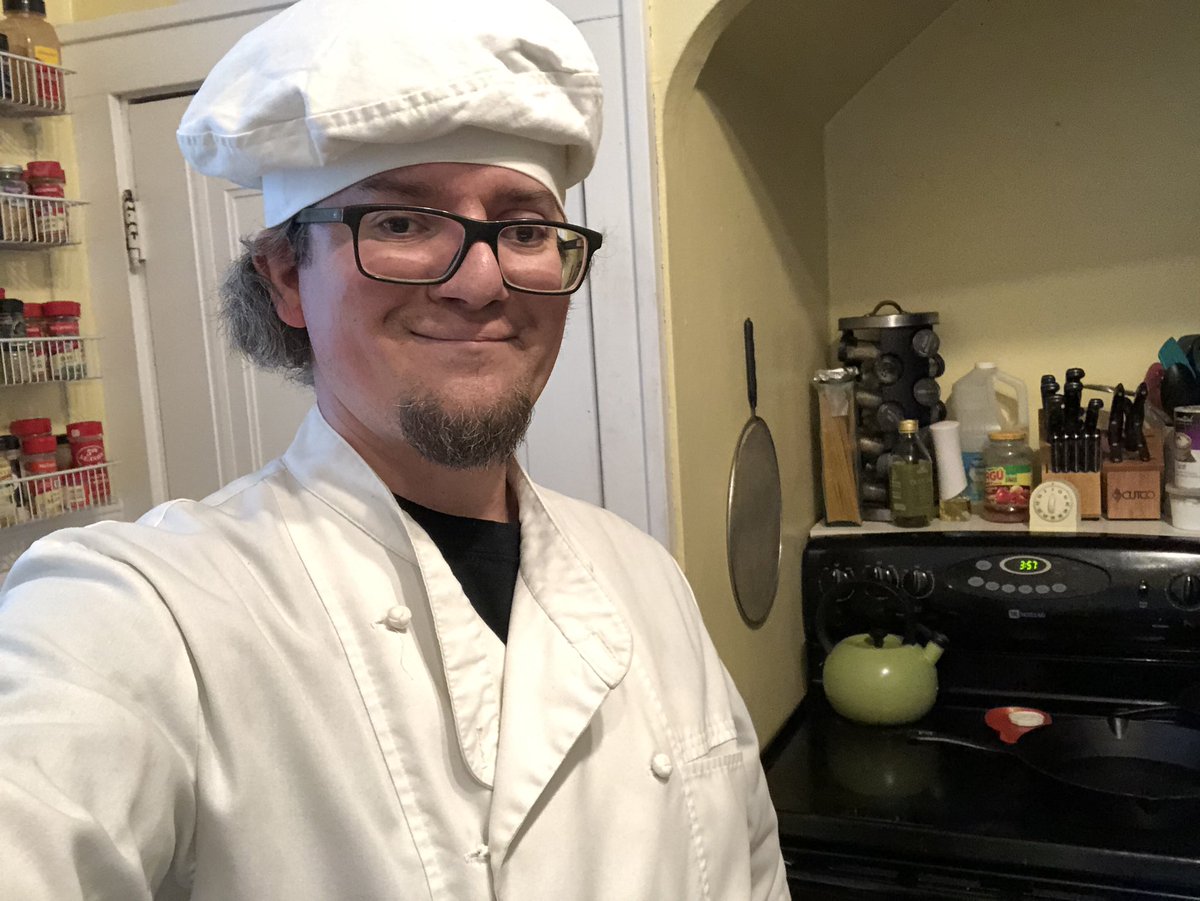 alextvalencic's tweet photo. Not really related to anything, but I made a pumpkin walnut cheesecake from scratch yesterday. I didn't realise how long it actually takes, though, so I won't know until later today how it turned out! #sunchat #pumpkinlife 🎃 https://t.co/ZModTCstaE