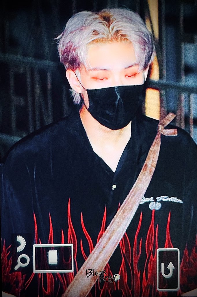 200926

#에이티즈 #ATEEZ #송민기 #민기 #MINGI