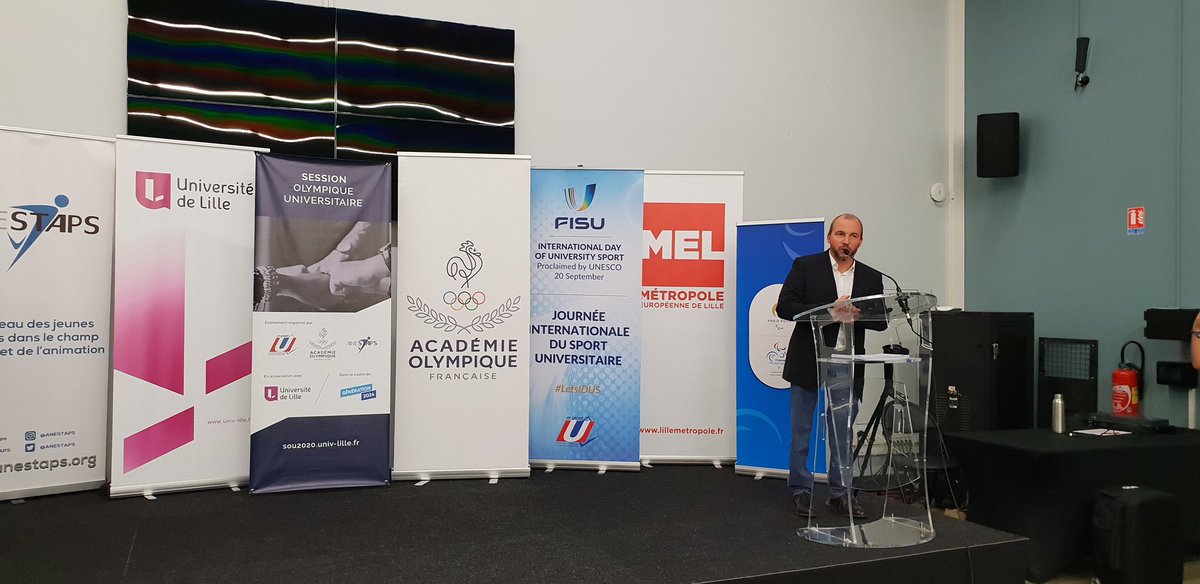 terrien_valerie's tweet image. La cérémonie de clôture de #SOU2021 #ANOF #LetsIDUS marque la fin d&apos;une belle expérience pour les étudiants participants et bénévoles mais surtout le début de nouvelles aventures en territoire par la mise en oeuvre des fiches action #Generation2024  #TerresdeJeux #engagement