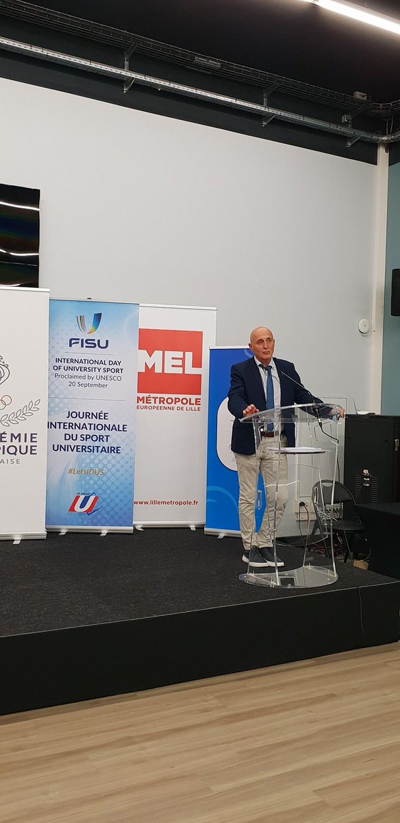 terrien_valerie's tweet image. La cérémonie de clôture de #SOU2021 #ANOF #LetsIDUS marque la fin d&apos;une belle expérience pour les étudiants participants et bénévoles mais surtout le début de nouvelles aventures en territoire par la mise en oeuvre des fiches action #Generation2024  #TerresdeJeux #engagement