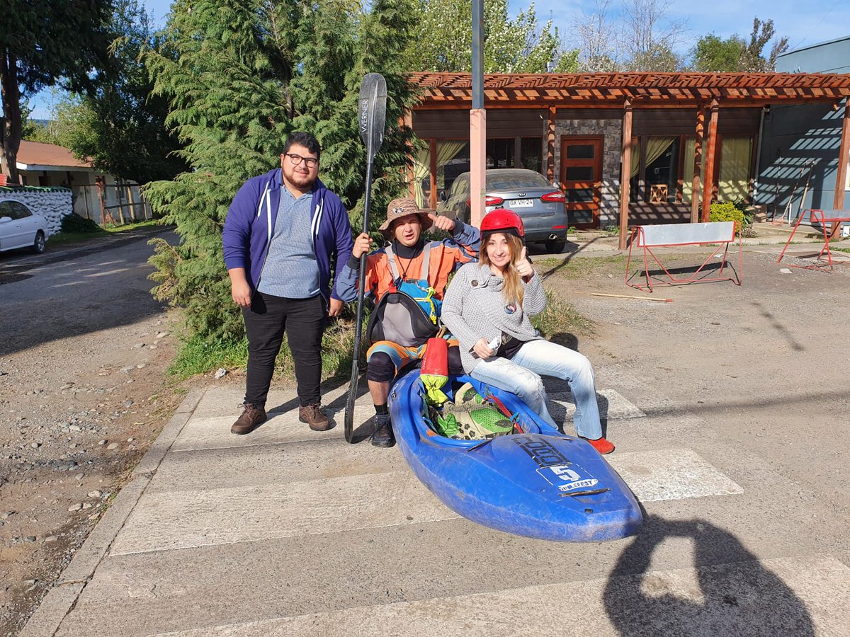 Bmercado2021's tweet photo. 🙋‍♀️🙌 Afinando los últimos detalles 💪☀️ con nuestros amigos #Kayakistas  de #SanFabián 🚵‍♂️🧗‍♂️🏂, para dar el vamos a una nueva edición #JonClarkCup2021 💪👏🏼. ¡Los invito a participar de esta hermosa actividad, siempre con responsabilidad 😷😉!
#BeatrizMercado #JuntoAlDeporte 💪🚵‍♂️🧗‍♂️ https://t.co/oM9NKY6NyL