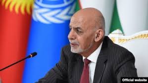 QaniEsmat's tweet image. اشرف غني دواک پر سر دافغانستان دځواک دصفر کولو مامور وو 
هغه خودخوا ، دواک وږى ، غبي ،زرپرست اونامرد انسان وو
هغه ويل يا دي زه په واک کې يم او يا دي دافغانستان هست اونيست پوپنا شي 
امريکا همداسي يوڅوک غوښتلو چې دواک لپاره په هيڅ هم نه وي بند
دواک لپاره افغانستان سقوط کړي