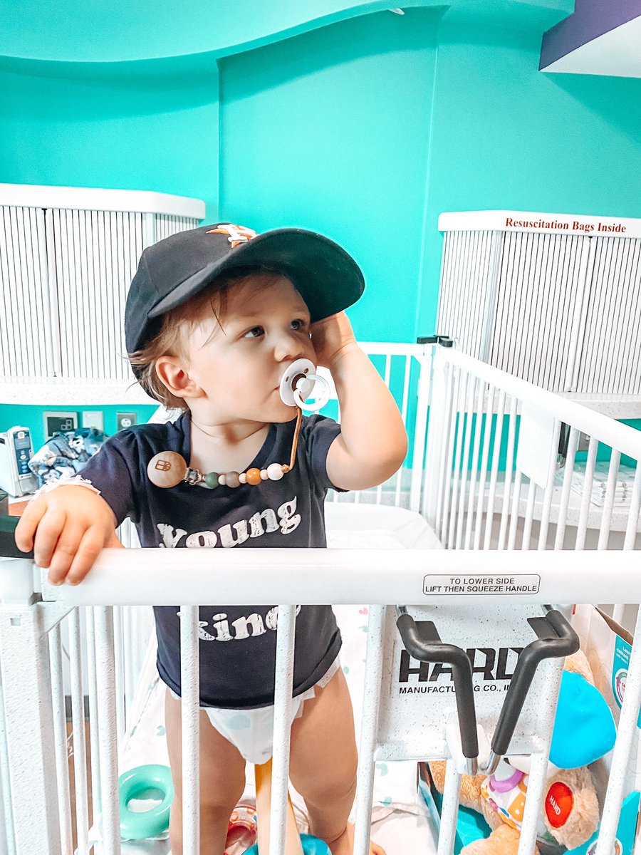 taylorcolee's tweet photo. We may be stuck at @TexasChildrens Hospital, but we’re still gonna support our stros! ⚾️🧡💙 @astros https://t.co/b1ZD6VBCUN