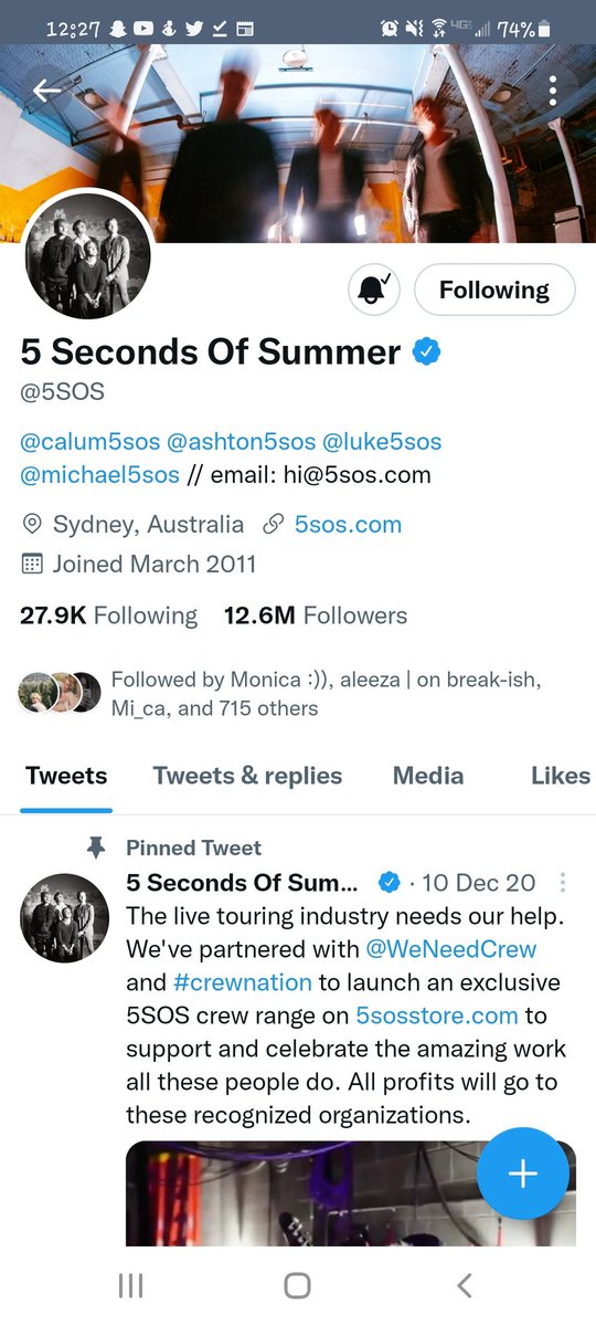 Guitargirlk's tweet photo. That is the fastest breakup I've ever seen. 💔 @5sos #RobotSOS https://t.co/TBFSwFXmAe