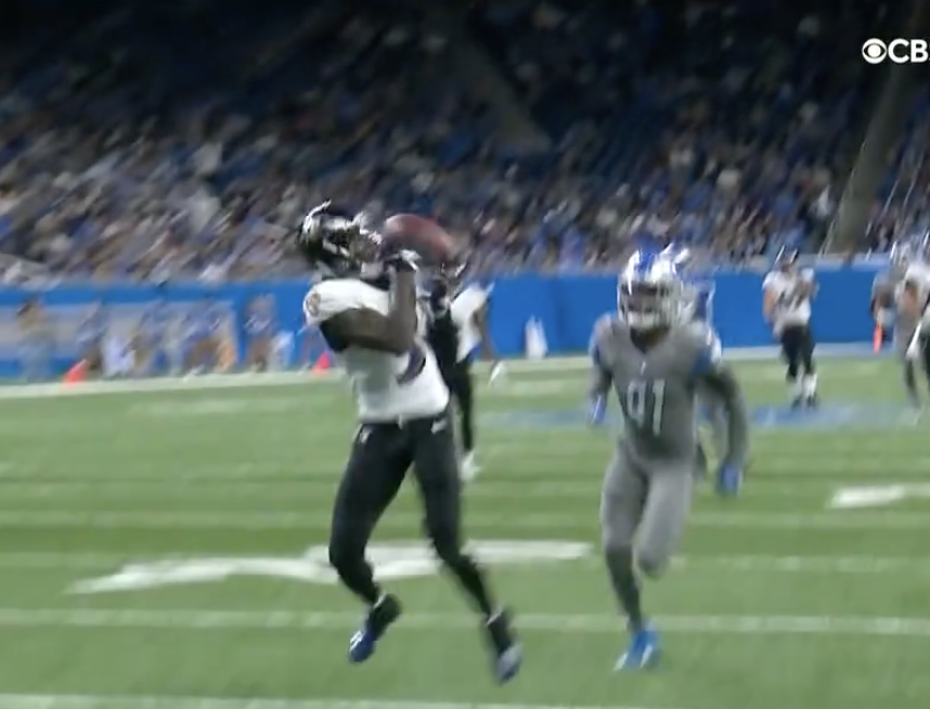 espn's tweet photo. Hollywood dropped two potential TDs 😳 https://t.co/ieaoXdNSaj