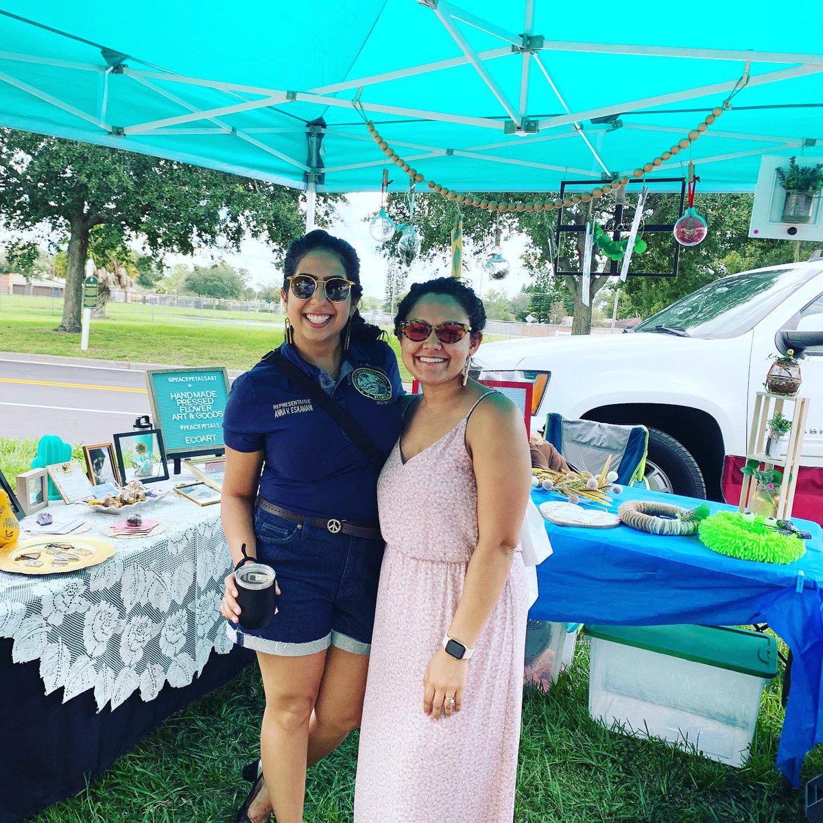 AnnaForFlorida's tweet photo. It was so awesome to stop by the Conway Community Market at Barber Park! Shoutout to all of the event organizers and small business owners like @chocolococookie and Peace Petal Art! 💓 https://t.co/KpPzh4mjhL