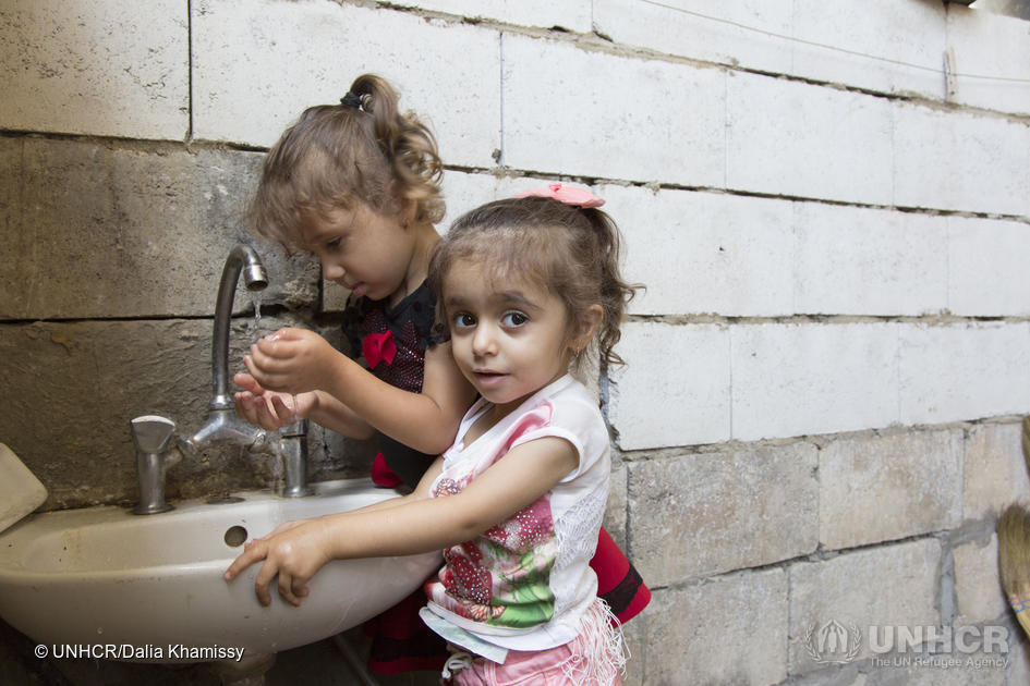 Water is a human right.

Everyone needs access to clean water, including refugees.

#Water2Me