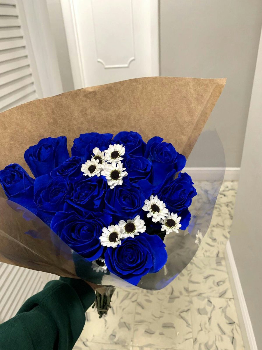 blue1_clr's tweet photo. لا ورد الا الورد الازرق 💙💙💙💙💙 https://t.co/qE0gIp5Djx