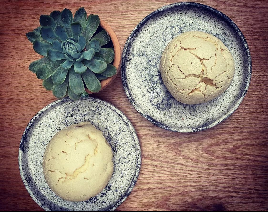 Elibriela's tweet photo. #CasaMila y sus deliciosas conchas de #Mazapán #MazapánMyLove #Gordeando @LaRomaDF https://t.co/TFb9tHWKqH