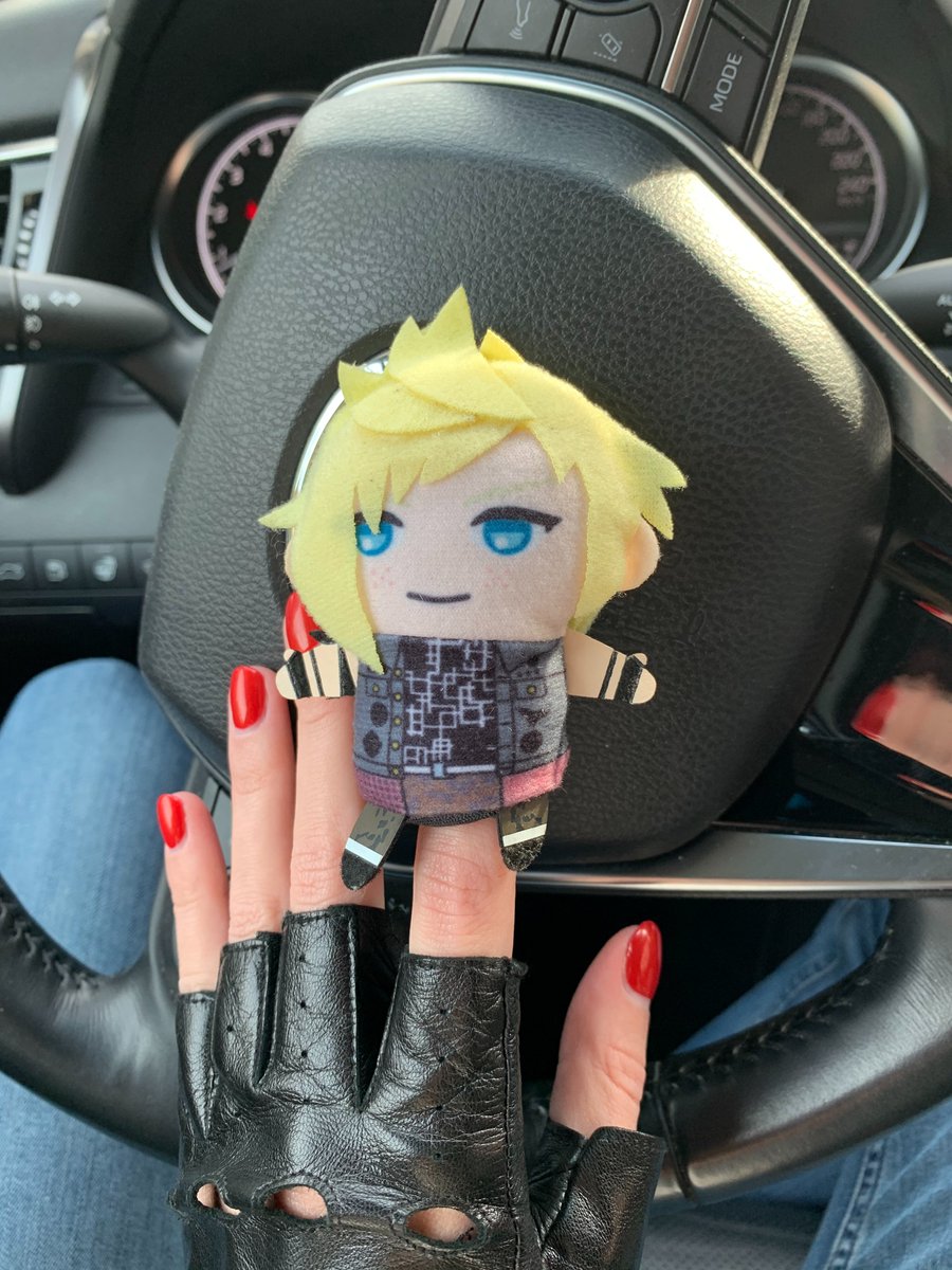 26.09 #XVFaves day 7 - favourite memory made

people who followed me for a while might remember that I'm sort of not good with cars (disastrous, really) but with the motivation from FFXV and everyone here I managed to overcome my phobia!!