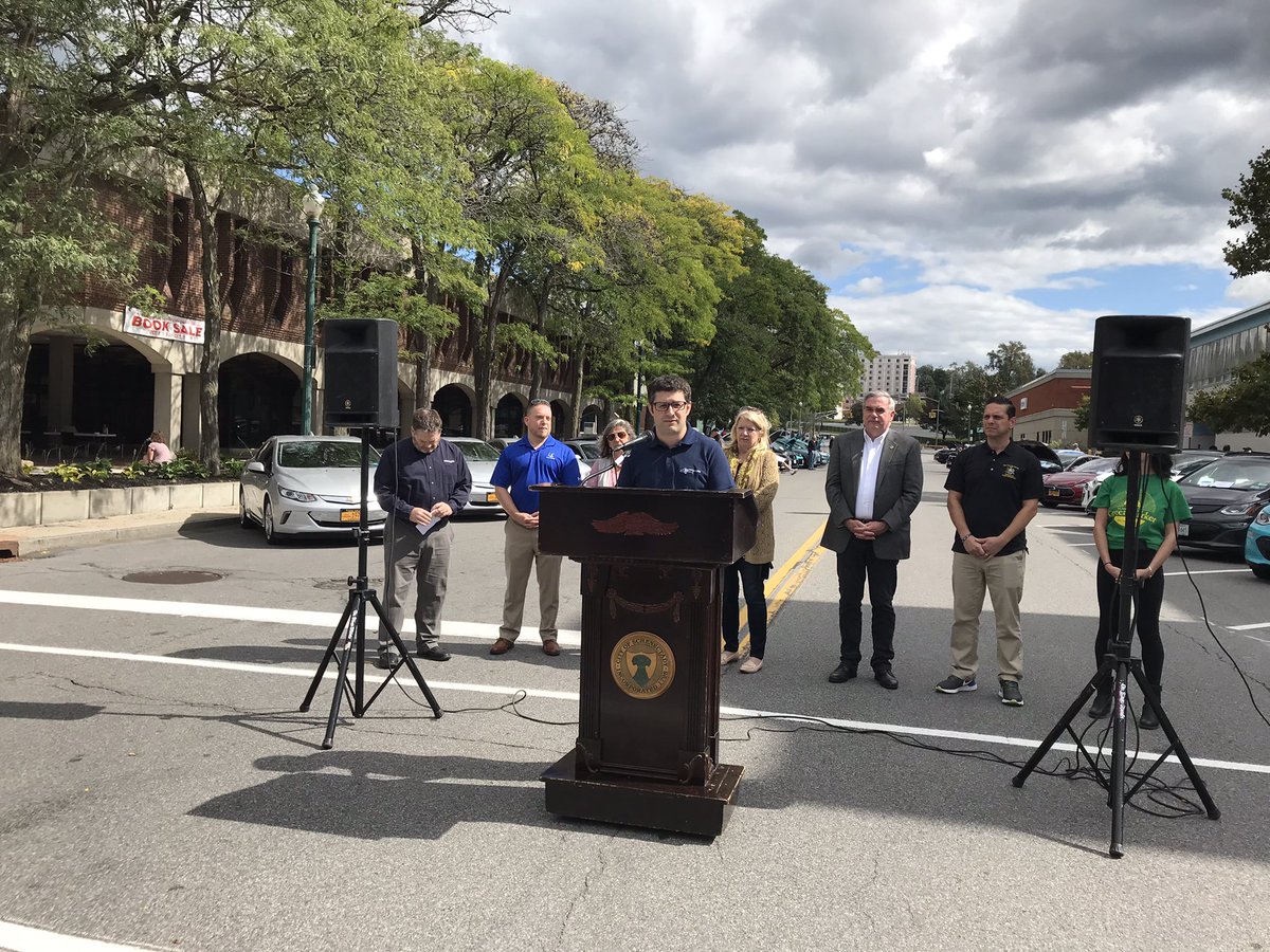 NYSERDA's tweet photo. Its National Drive Electric Week!๐Today we proudly joined @SchdyCityHall @nationalgridus @SchdyGreenMarket @AsmSantabarbara @carmpat and Karen Zalewski-Wildzunas for the proclamation of #NDEW #Schenectady #cleantransportion #EV https://t.co/5DR0TkXrwZ