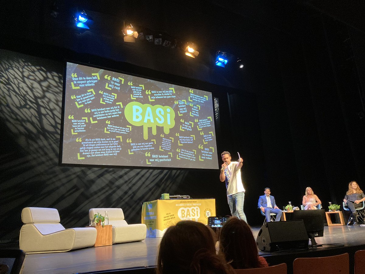 VanBijsterveldt's tweet photo. In @theaterdeveste een zaal met jongeren die ihkv Maatschappelijk diensttijd meegedaan hadden aan het BASI programma (Becoming A Social Innovator) van #CANIDREAM Een mooie kans om te ontdekken wie je bent en wat je kunt betekenen! @mdt_nl https://t.co/WrPDpABSSH