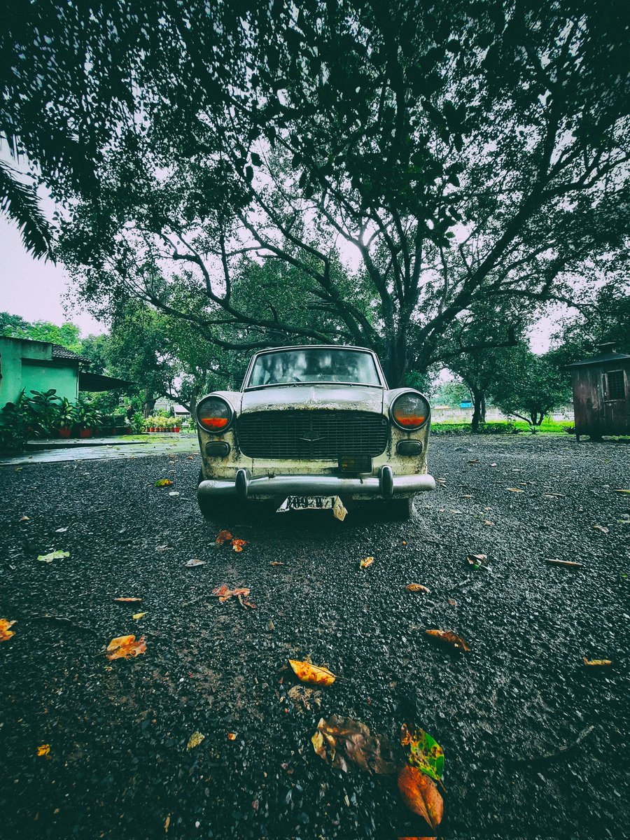 SaudVisuals's tweet photo. Fiat Premier Padmini 🚘

Shot on #SamsungM31s #SaudVisuals #vintage #vintagecars #vintagecar #vintagelove #vintagelover #vintagecarlover #mobilephotography #vintagephotography #vintagecarphotography #WithGalaxy #MyStoryWithGalaxy @SamsungMobile @SamsungIndia @Samsung https://t.co/rxlb2bWw5K