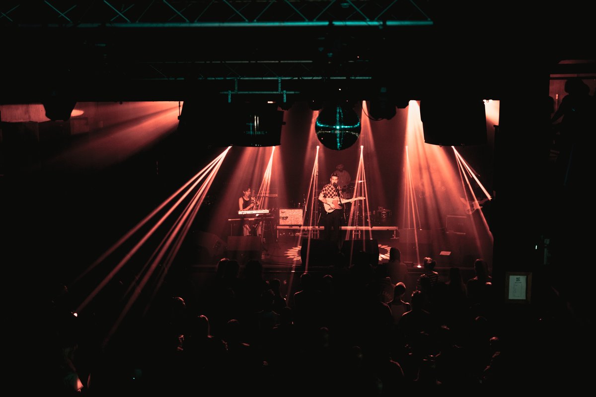 The ever excellent <a href="/bloodwizrd/">Blood Wizard</a> opening up our <a href="/rescuerooms/">Rescue Rooms</a> stage!

📸@JadeKMedia