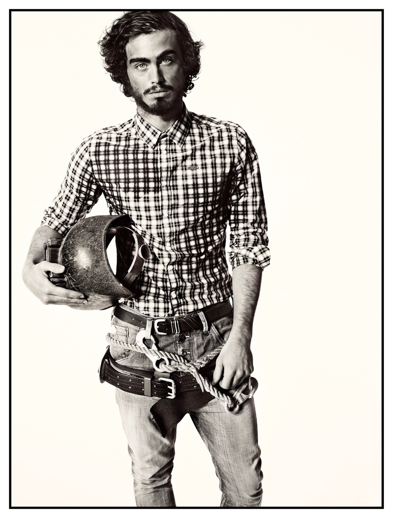 Fashion Portrait
#style #instafashion #beautiful #fashionstyle
#portraitphotography #portraits #photographer #portraitshoot #bw
#monochrome #blackandwhitephotography #bwphotography