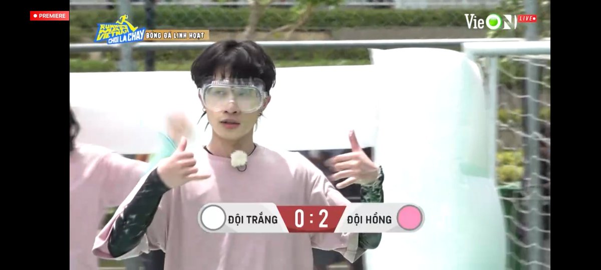UynHunh72821646's tweet photo. #JACKxRunningMan 
#RunningMan 
#JackJ97
@phuongtuan_j97 https://t.co/3SVnMDd38e