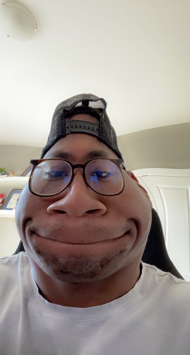 themarchuncho's tweet photo. We Live! 🔴 Random Sunday morning stream! Chillin with chat and playing some ATS—try not to wreck. Come say hi! https://t.co/lhrELTgaRp https://t.co/81XeqFCr7Z