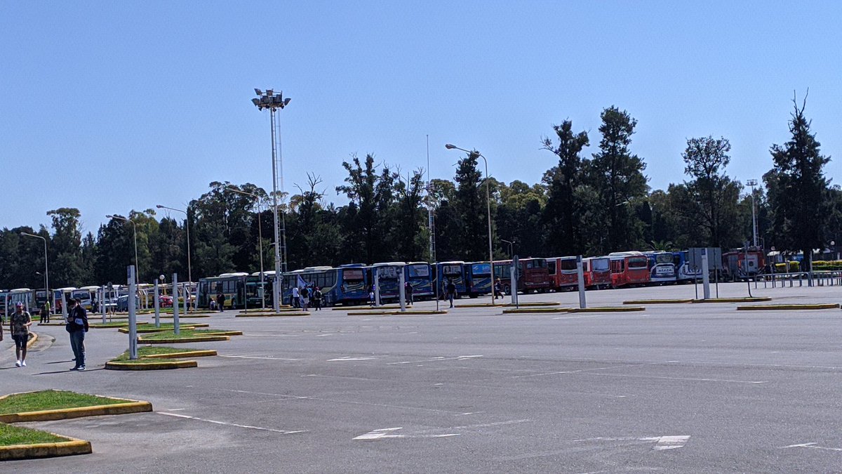 CiudadDeBondis's tweet photo. #ExpoLaTablada2 hasta ahora

#Linea4
#Linea34
#Linea45 (Reliquia)
#Linea46
#Linea85
#Linea109
#Linea113
#Linea145
Ex #Linea170 
#Linea203
#Linea283
#Linea501AB
#Linea540
#EmpresaLinea216 (un Bimet OF) https://t.co/GavqJufNdC