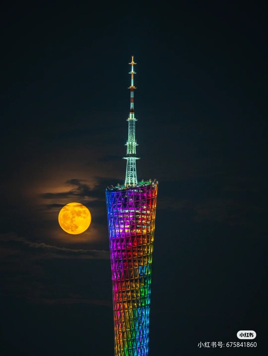 tatalin13's tweet photo. Fell in love with the city because of a tower. #廣州 #中國 #viewphoto https://t.co/BPSlcdt6Br
