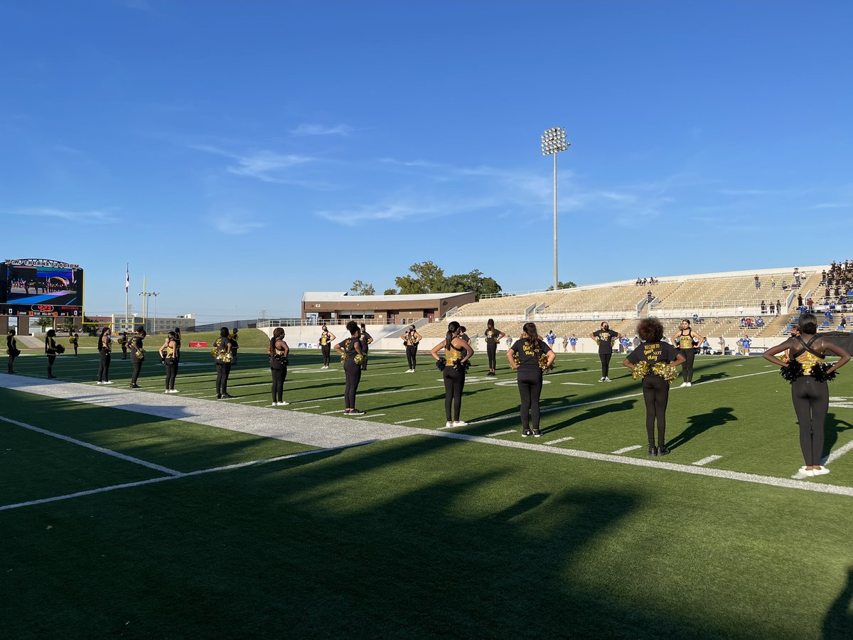 Hoffman Dance Club (@dancehoffman) on Twitter photo Thank you Eaglettes for having us! We Celebrated a win! An amazing opportunity for our Hornets! <a href="/danceatike/">Eisenhower HS Dance Program</a> @AggieAdmin92 @MsD_Burnett <a href="/HoffmanMS_AISD/">Hoffman College Prep</a> #swoopnation #hornetnationpride #bigike Thank you Eaglettes for having us! We Celebrated a win! An amazing opportunity for our Hornets! <a href="/danceatike/">Eisenhower HS Dance Program</a> @AggieAdmin92 @MsD_Burnett <a href="/HoffmanMS_AISD/">Hoffman College Prep</a> #swoopnation #hornetnationpride #bigike