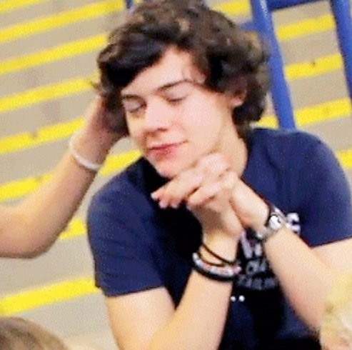 babygirlrryy's tweet photo. harry styles fetus so adorable https://t.co/Z0UAh3cubF