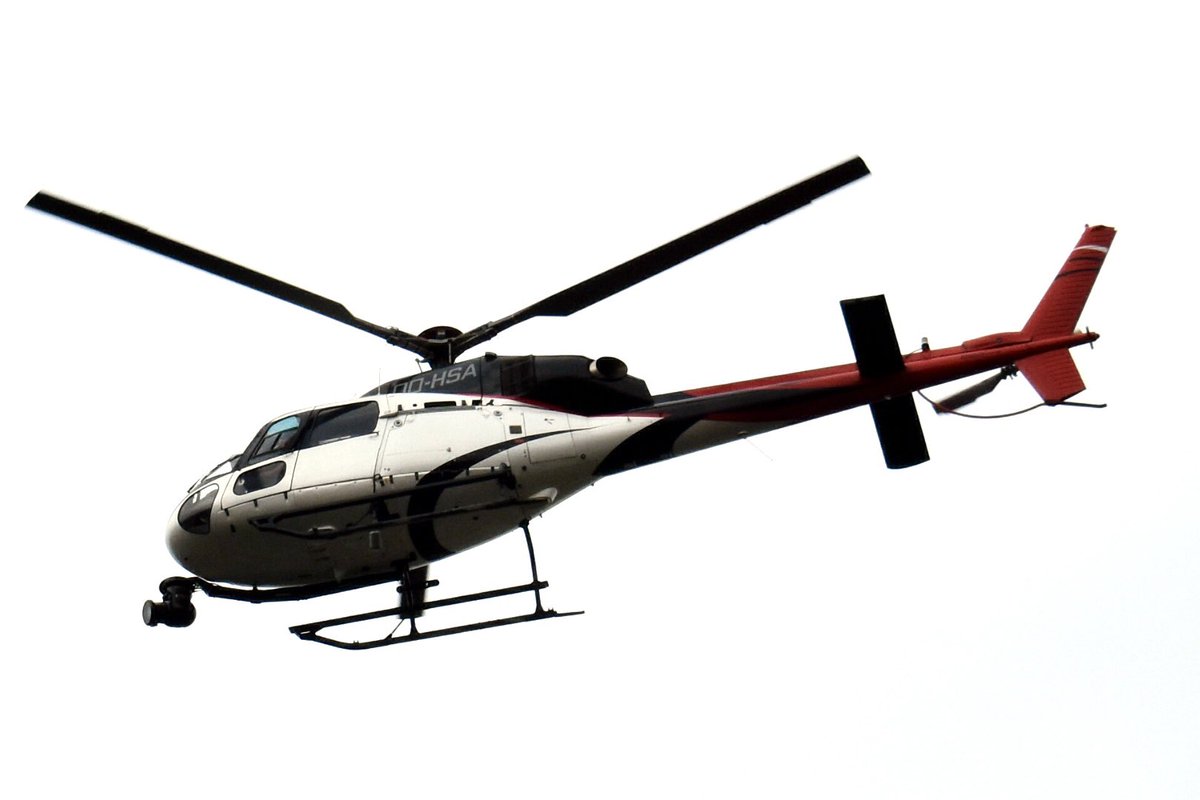 Pics - 1: #Eurolinx Moto and helicopter OB teams in action with huge crowds for the Men’s Elite Race at the #UCIWorldChampionships in Leuven, Belgium. @UCI_cycling #outsidebroadcast #Flanders2021