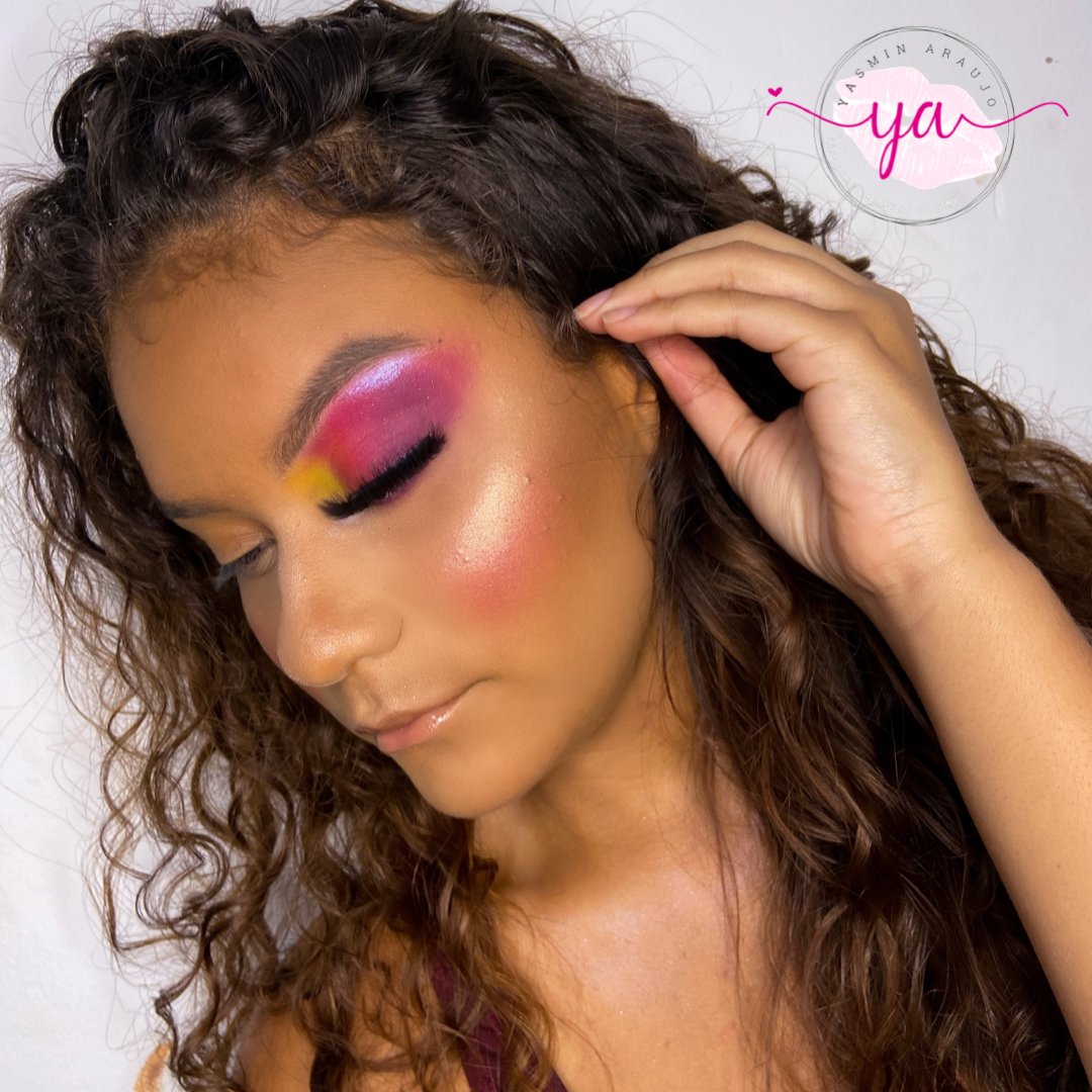 yassmakeupp's tweet photo. Iniciar nessa rede com esse colorido maravilhoso ✨

_______________________________________
PARA MAIS INFORMAÇÕES SOBRE AGENDAMENTOS :
21 97019-0708 https://t.co/zoYHN3wVgE