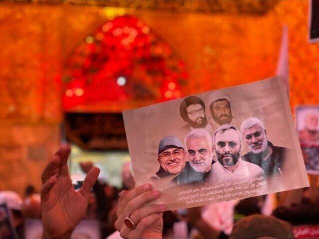 The_Narrative3's tweet photo. Look around and see that the Resistance Movement led by Imam Husayn continues to grow .
Imam Husayn (A) is the Imam of justice and freedom. He frees us from the shackles of every Yazid of today.

#نرحل_مع_الحسین 
We Go With Hussain
Labbaik Ya Hussain https://t.co/sQGcZTqyGF
