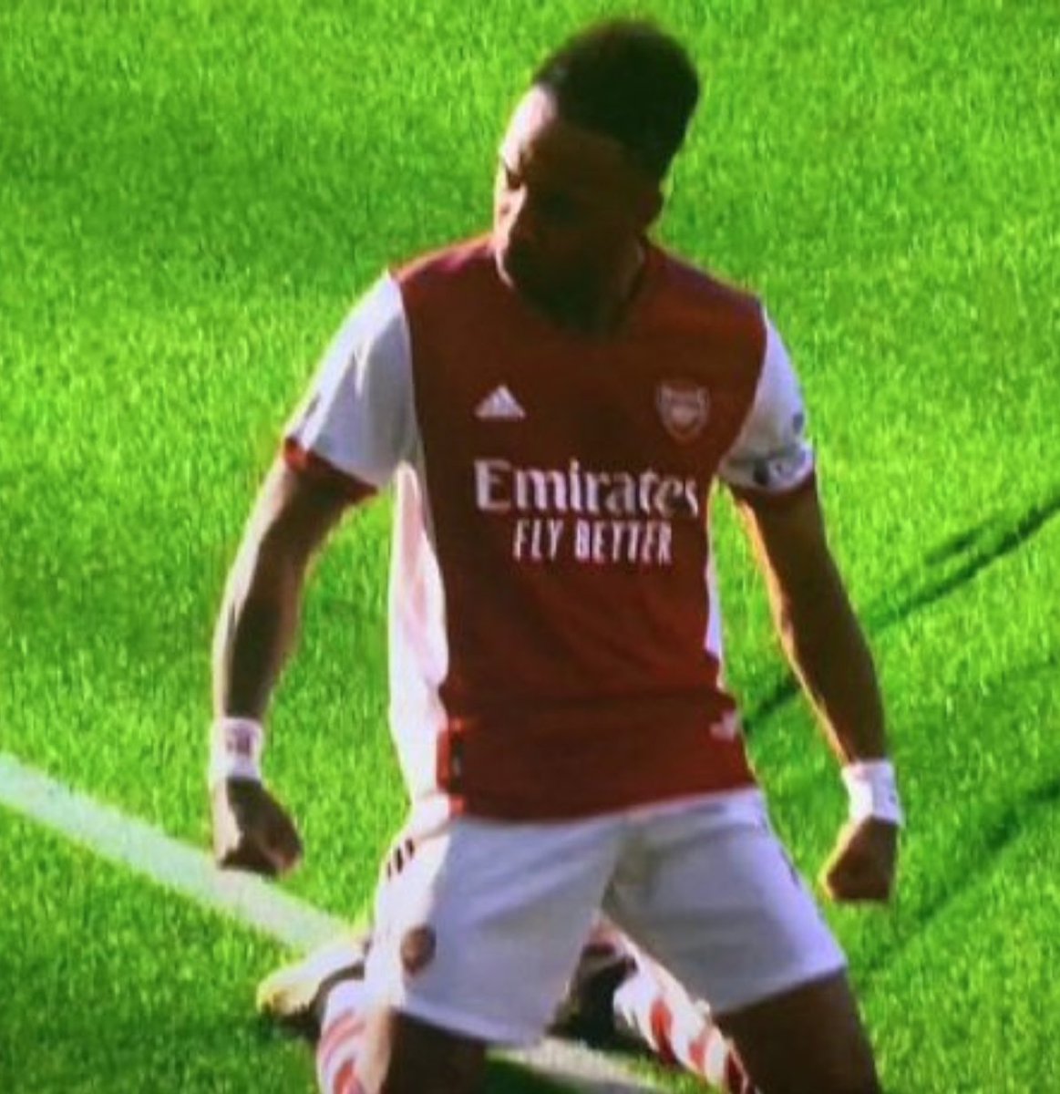 FourFourTweet's tweet photo. Thierry Henry vs. Spurs
Pierre-Emerick Aubameyang vs. Spurs https://t.co/zkJabO8YP5