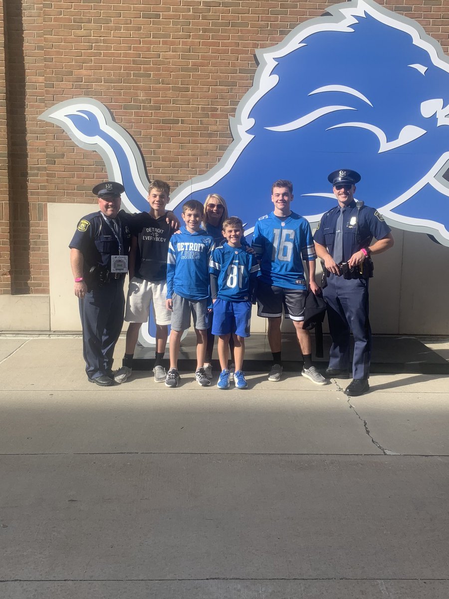 a_gleason8's tweet photo. #OnePride https://t.co/Lz637cwNMw