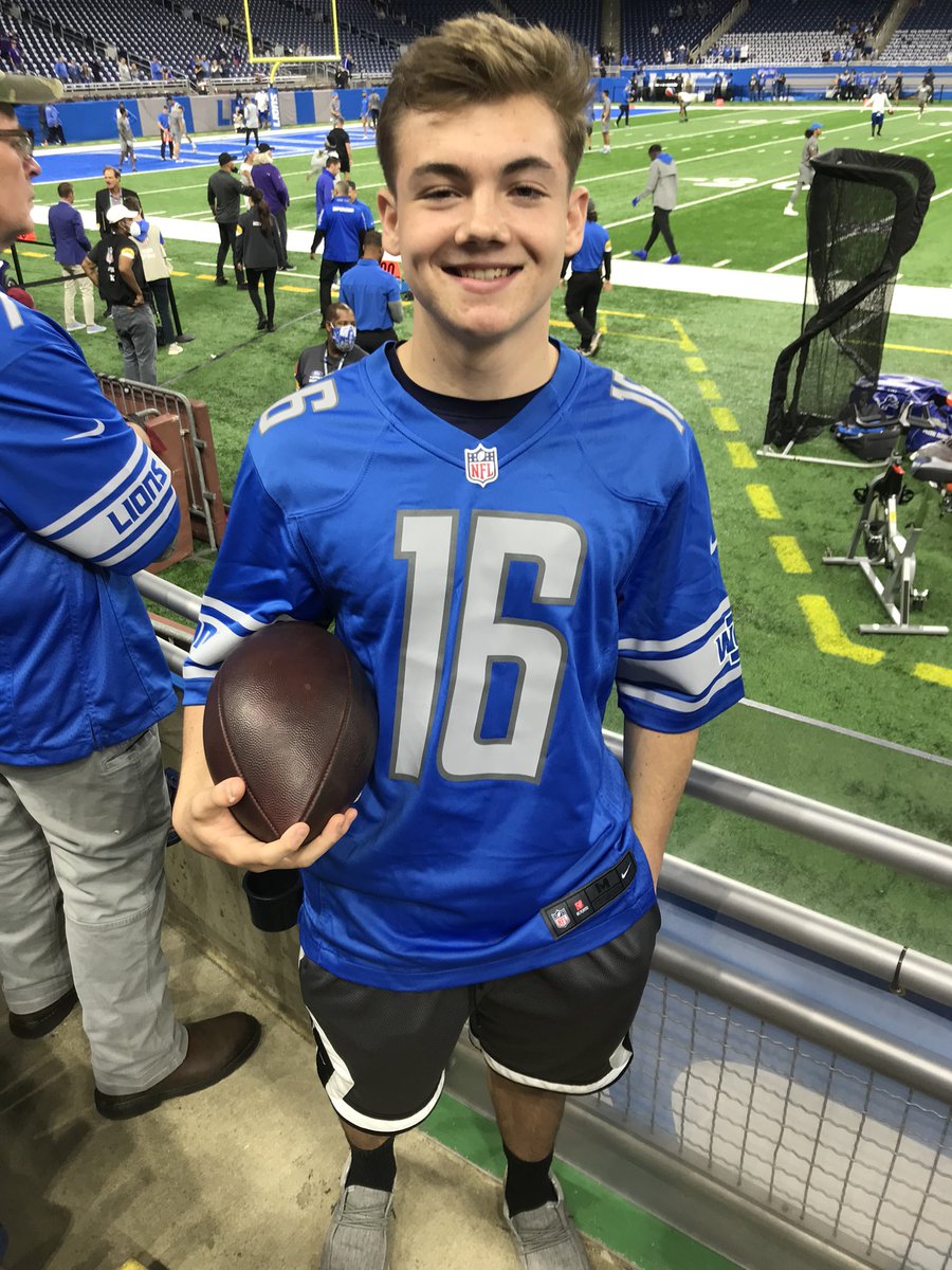 a_gleason8's tweet photo. #OnePride https://t.co/Lz637cwNMw