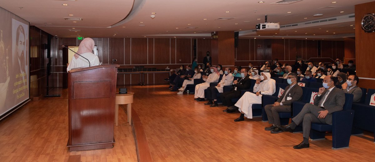 الحمدلله .. سعداء بحصول الخدمات الصيدلية في  المستشفى على اعتماد الجمعية الامريكية للصيدليات كثاني مستشفى خارج الولايات المتحدة الامريكية يحصل على هذا الاعتماد 
( المستشفى الاول كان  مستشفى الملك فيصل التخصصي ) <a href="/ASHPOfficial/">ASHP</a>