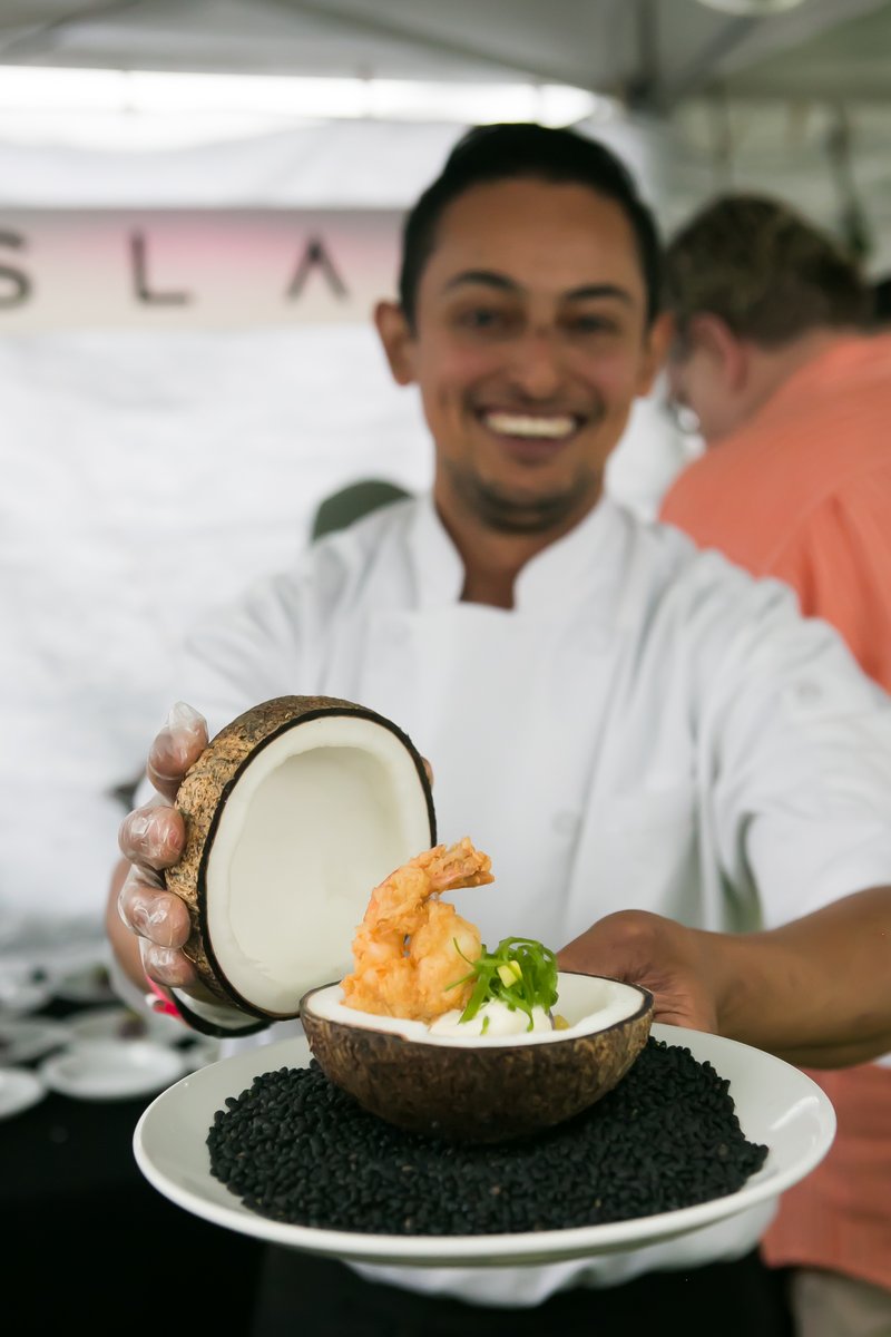 VisitCamarillo's tweet image. The 28th annual Casa Pacifica Angels Wine, Food &amp;amp; Brew Festival is here! This festival is a dream come true for foodies, wine lovers, and beer enthusiasts. See you there! visitcamarillo.com/how-to-turn-ca…  
📷 : @casapacifica1, Trinity Wheeler Photography, Joey Carman Photography