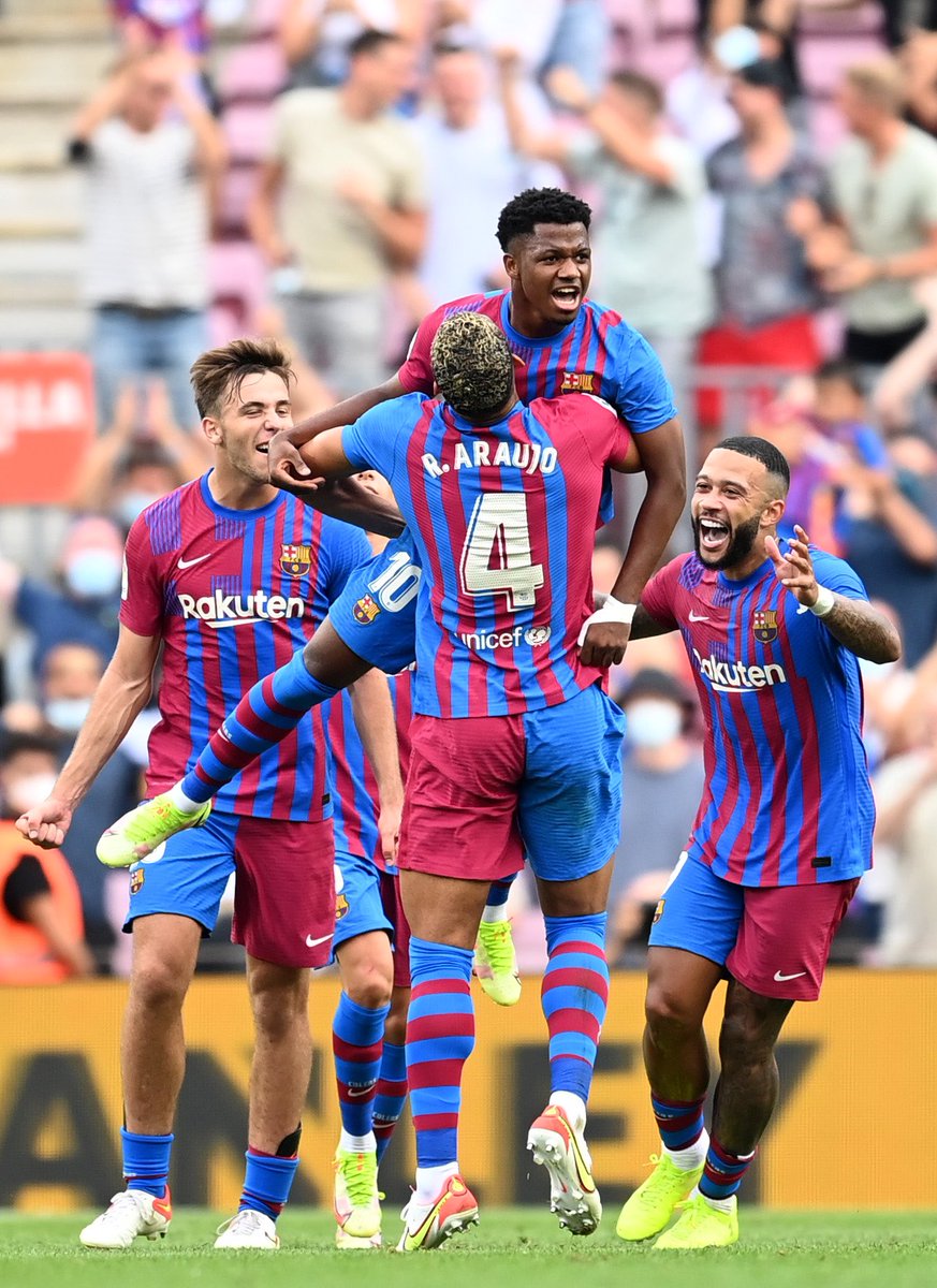 jonaxFCB's tweet photo. El heredero al trono. El diez del Barça. Ansu Fati ha vuelto. https://t.co/t1XuddKtEh