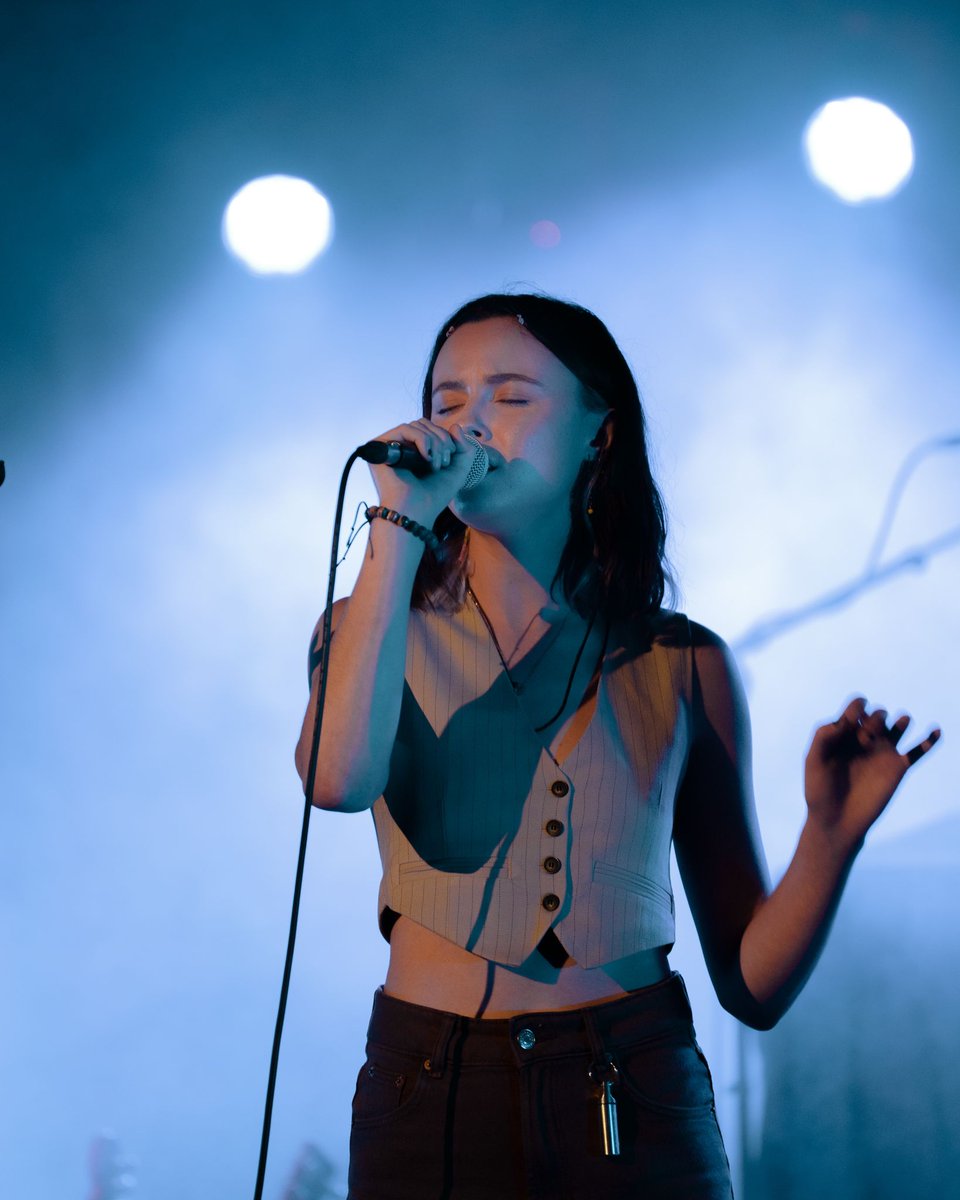 Limerick, thank you for making my first ever gig so memorable, you rocked! Thank you <a href="/theacademic/">The Academic</a> for having me open for you it was crazy eeeeeek 

📸 <a href="/_Jamie_Moore/">Jamie Moore</a>