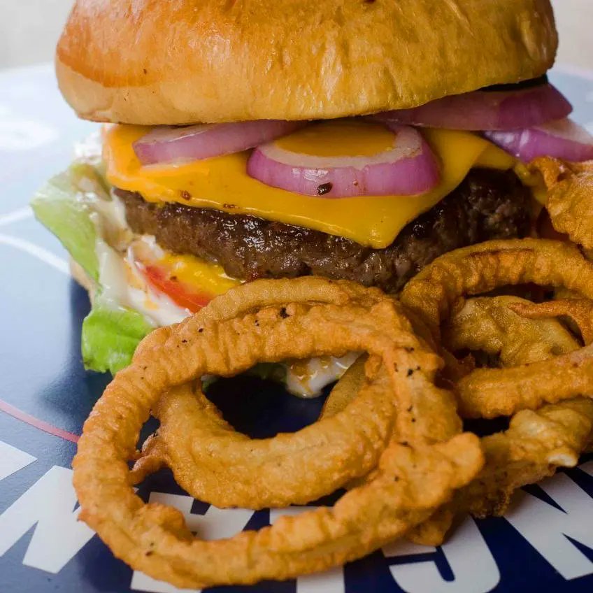ballparkmcbo's tweet photo. Vente hoy domingo a @ballparkmcbo y disfruta de la comida americana en Maracaibo
https://t.co/Zu6RKOf4B4 https://t.co/6T2Ts3BoaK