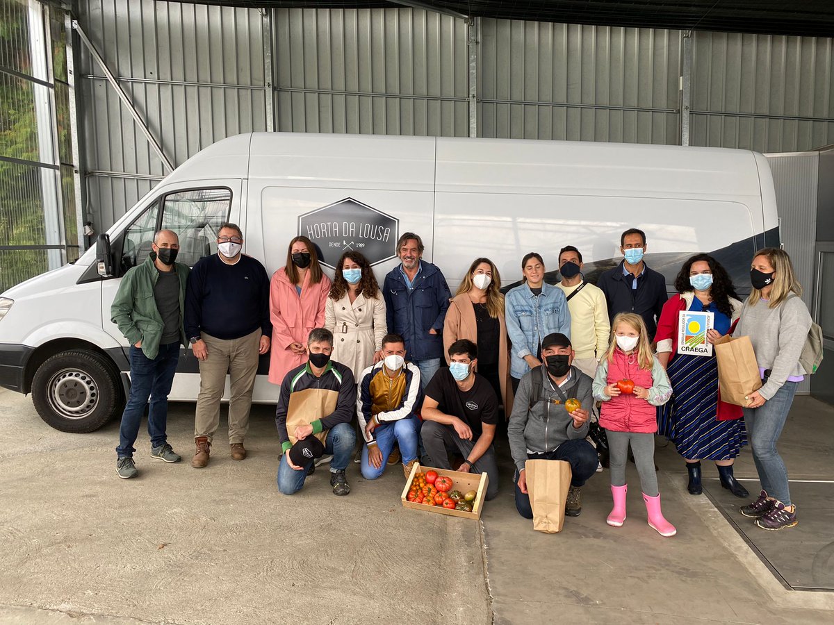 galizeando's tweet photo. Segundo día da #EcoExperienciaCraegaCoruña. Visitamos #GranxasdeLousada e @HortadaLousa, gandería e horta certificada en ecolóxico polo @CRAEGA https://t.co/LoPewZtAWq