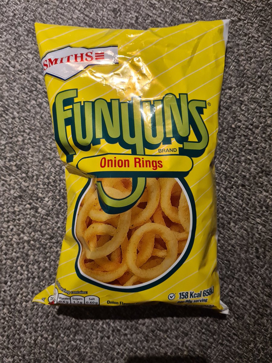 tr345ur3's tweet photo. Found in the UK and consumed #delicious #funyuns https://t.co/Xuv7EexVIe
