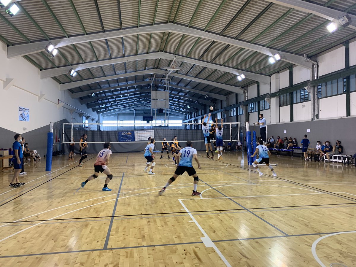 Final del partit a Les Naus. El <a href="/CNSvolei/">CNS vòlei</a> acaba quart a la Lliga Catalana masculina després de perdre contra el <a href="/cevol_tdb/">Cevol Torredembarra</a> per 1-3