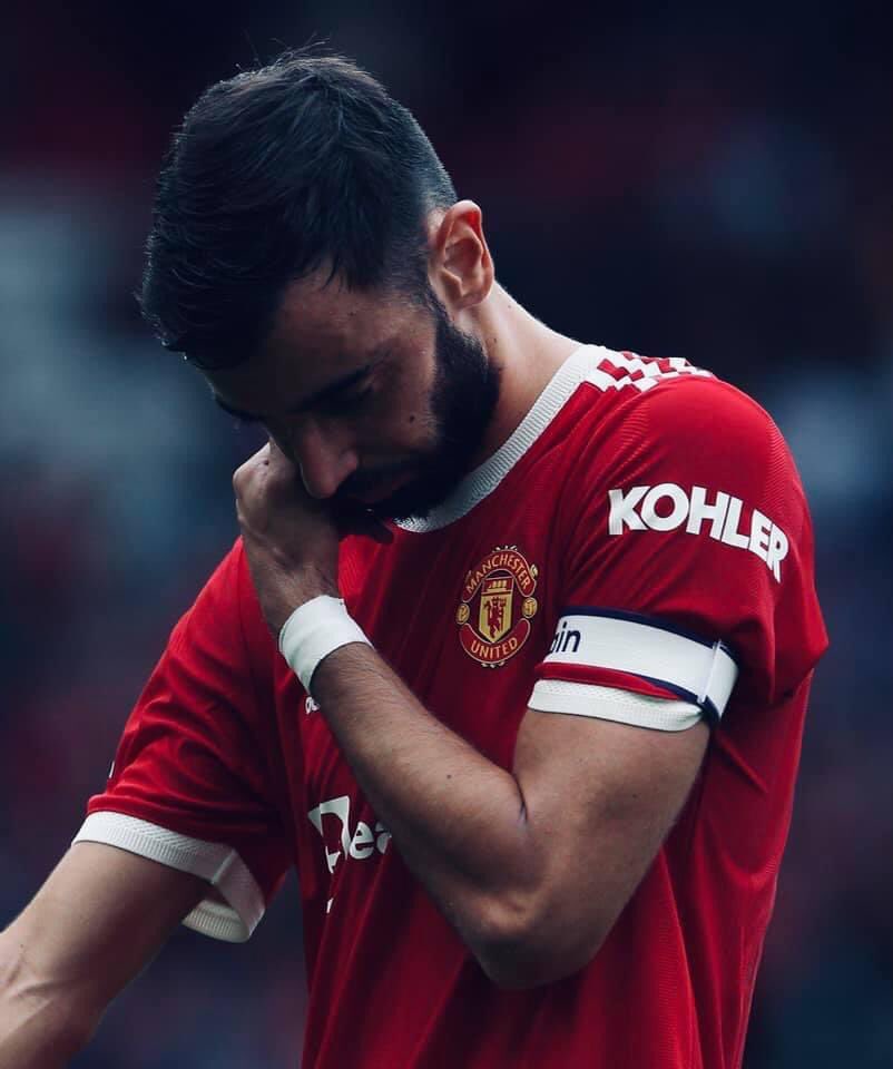 BrainnyOto's tweet photo. In Moments like this Lets celebrate all the times that you have never missed, every single time you kicked the ball on Target and Scored. Celebrating you Champ @B_Fernandes8  @ManUtd https://t.co/idTycg5juu