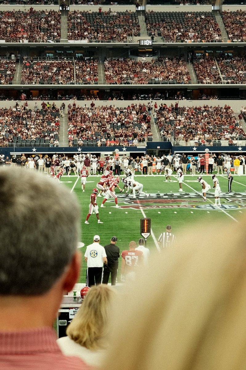 CapBailey's tweet photo. Arkansas 4-0 @RazorbackFB #WPS #GAWeek https://t.co/P7c9tHIGrr