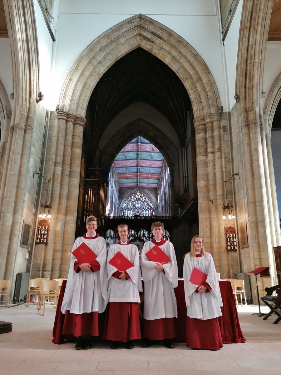ChoralHull's tweet image. Great to welcome our Scholars to their first Sunday service @HullMinster. 
#choralscholarships #supportlearning #musicians #sponsorship #artspatronage